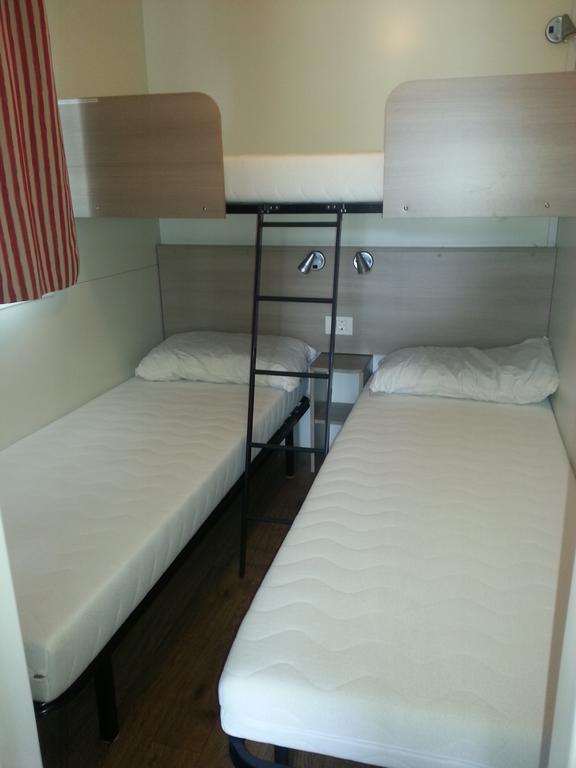 Iron Gate Marina3B Hotel Sarzana Exterior photo